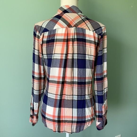Guess Sheer Plaid Button Down Size Medium - Picture 4 of 5